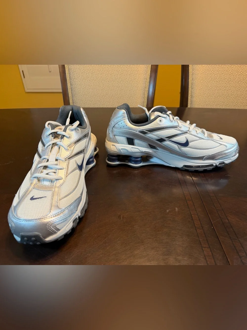 New Nike Shox Silver White Sneaker Shoes Size US 12